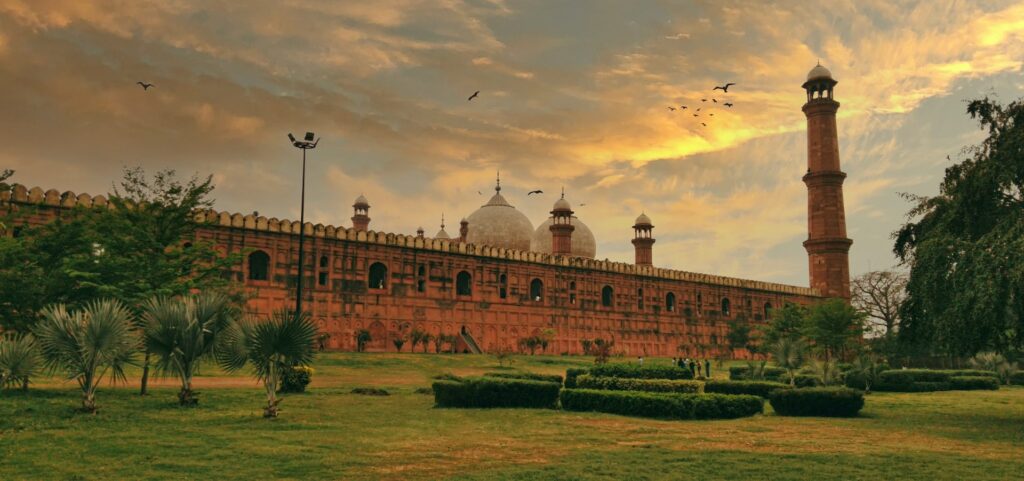 things to do in lahore